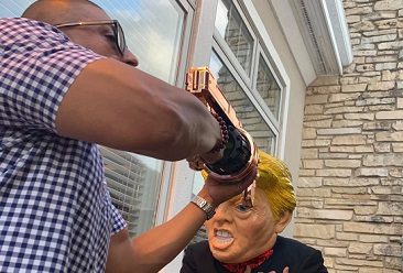 Illinois State Senator hosts mock assassination of President Trump